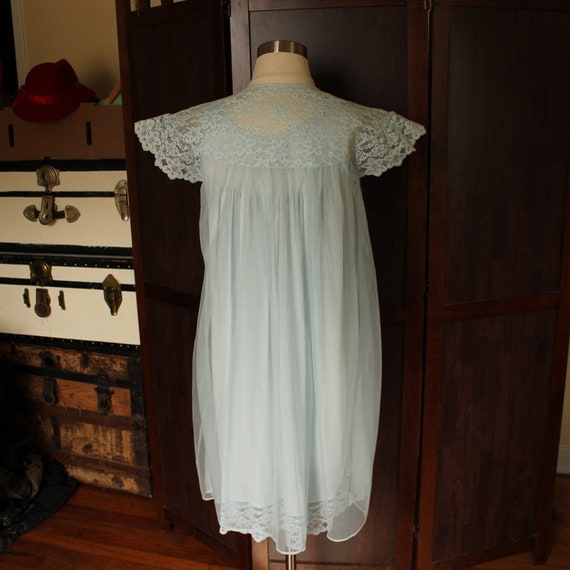 1960s blue peignoir robe nightgown set knee lengt… - image 2