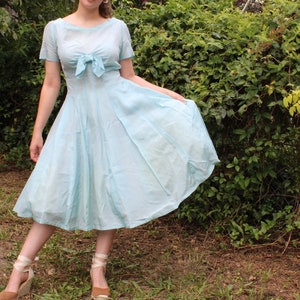 50s 60s prom pressed silk tea length boat neckline full circle skirt fit and flare princess a line size s/m waist 30 vintage dress