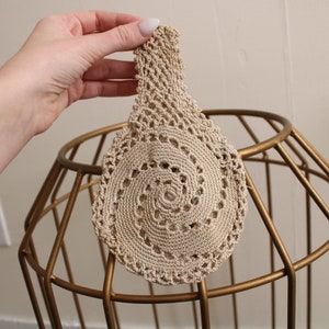 Dainty <1920s antique hand crochet coin purse with a swirl knit design