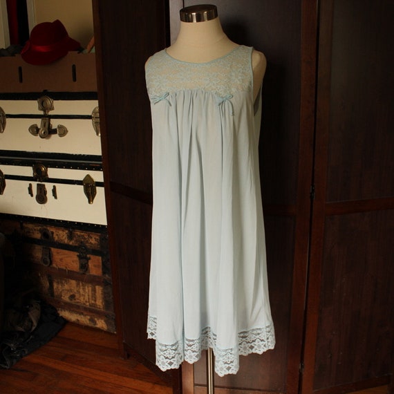 1960s blue peignoir robe nightgown set knee lengt… - image 3