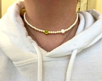 CH Smiley Pearl Necklace (Calum Hood dupe)