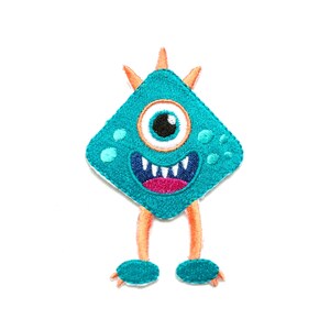 Pode incluir: Um monstro azul turquesa com um olho grande, um sorriso cheio de dentes e pernas laranja. O monstro é bordado em um fundo branco.