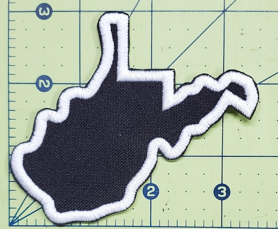 Distintivo Rotondo Di Vettore Di Chrome Con La Bandiera Dello Stato USA Della Virginia Stendardo U S Puntatore Mappa Icone Image120692129