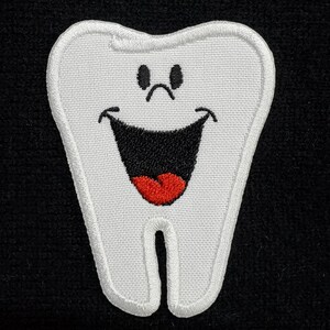 Cartoon Zahn gestickt Aufnäher 2,3 "x 3" Inspiration Lustig Humor Lachen Witz Animation Kind Baby Mädchen Junge Glücklich Spaß Zahnfee Bild 3