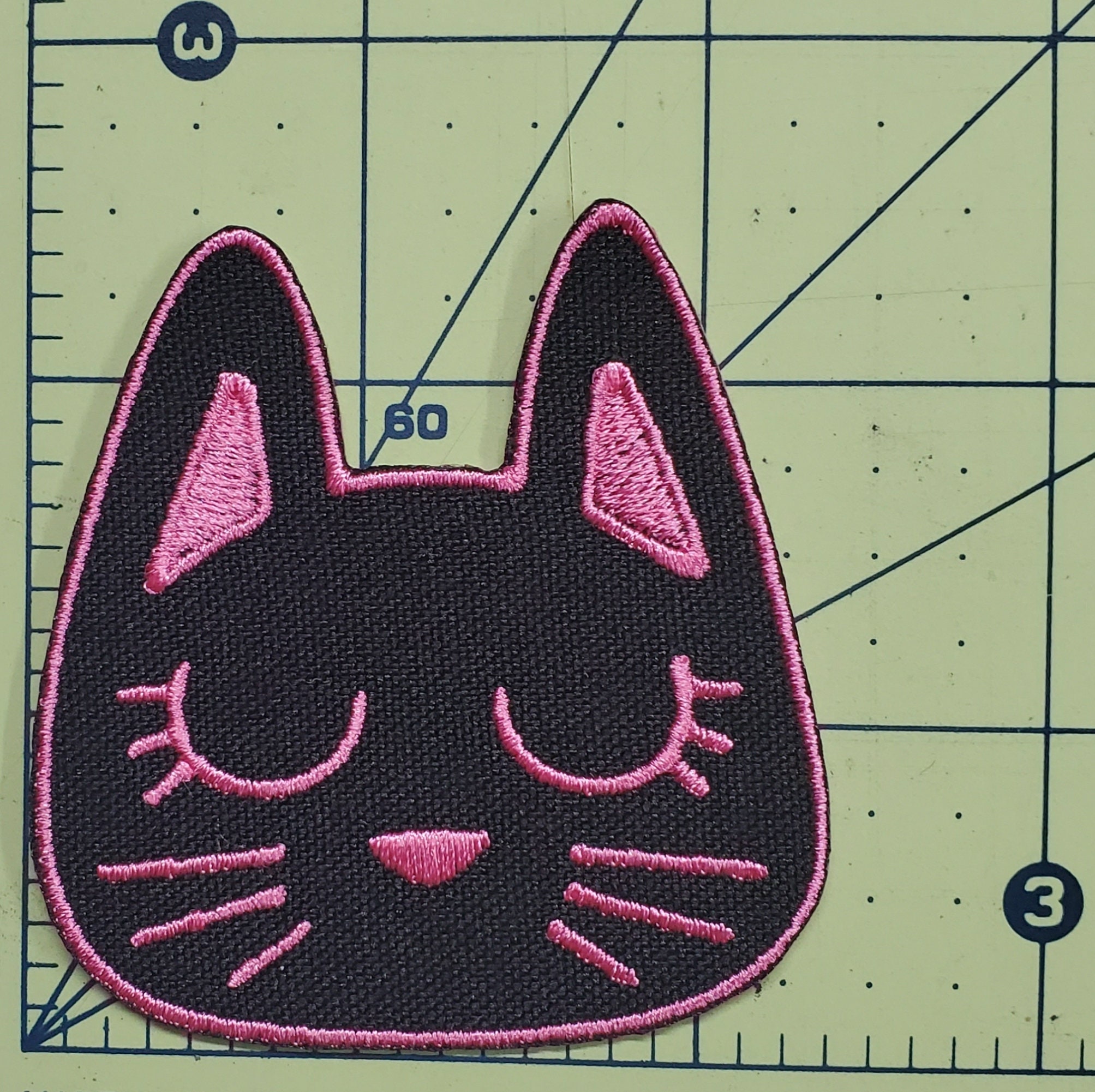 3 inch Diameter Iron On Patch cute cat Kitten Kids Art Stuff gifts apparel  patches Can Be Swen on as well kids art cartoon drawing