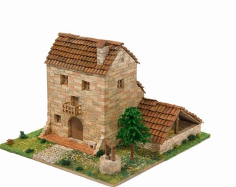 CUIT Ceramic Building Construction Kit, Rural House (1:87)