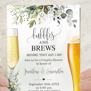 Bolhas e cervejas verdes antes de eu fazer convite Eucalyptus Couples Shower Drinks com a noiva e o noivo convidam você a editar com Corjl W56-110