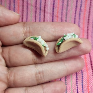 Taco Love: Handmade Mexican Earrings, Deliciously Cute and Authentic! Perfect Gift for Taco Enthusiasts! #Etsy #HandmadeJewelry