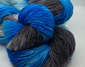 Hand Dyed Sock Yarn Winter Sky Blues Grays 75 Superwash Merino 25 Nylon 430 Yards 4ply Indie Dyer