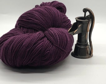 Hand Dyed 2ply Sock Yarn Cranberry Crush 75 Superwash Merino 25 Nylon 460 Yards Indie Dyer Purples Gorgeous