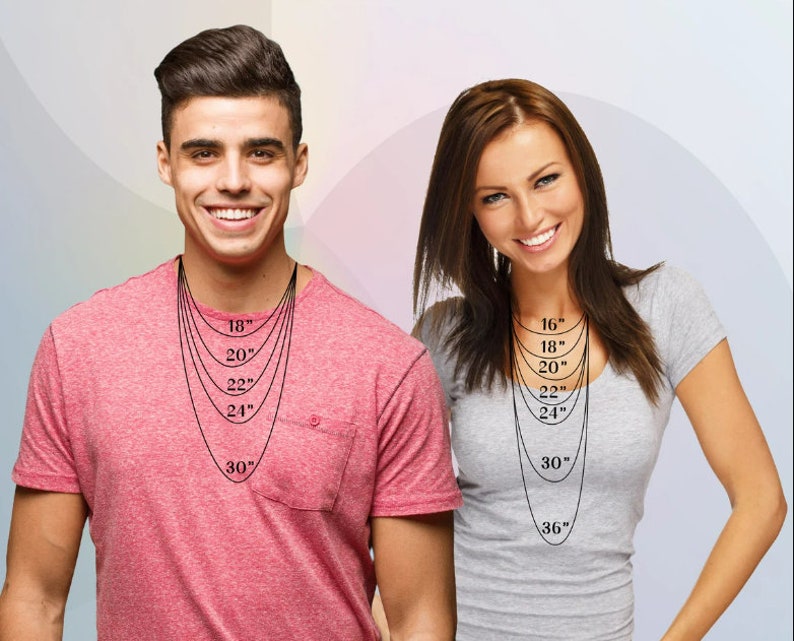 Puede incluir: Imagen que muestra una gu&iacute;a de longitud de collar con un hombre y una mujer. La gu&iacute;a muestra longitudes de collar de 40.6 cm a 91.4 cm, con etiquetas que indican la longitud en pulgadas. El hombre lleva una camisa rosa y la mujer una camisa gris.