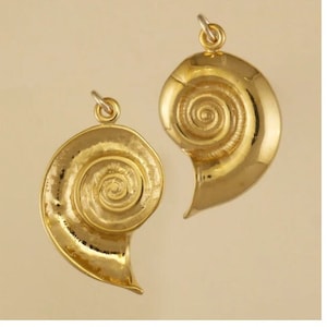 Colgante con dije de media concha chapado en oro o plata esterlina, regalo para él, ella, mamá, día de la madre, papá, día del padre, novio, novia, esposa