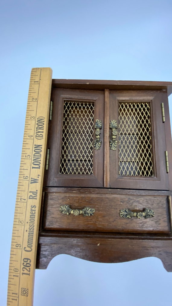 Wire Cabinet Jewellery Box With Musical Drawers. - image 9