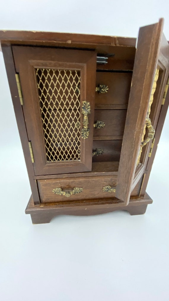 Wire Cabinet Jewellery Box With Musical Drawers. - image 7