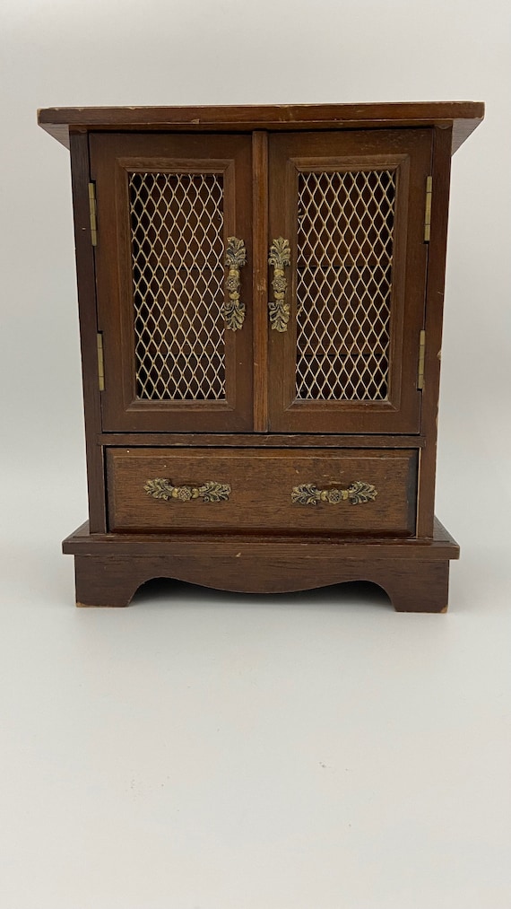 Wire Cabinet Jewellery Box With Musical Drawers. - image 4