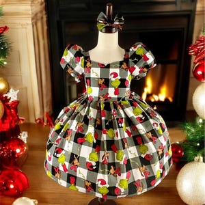 Grinch dress, Christmas dress for girls, holiday outfit, festive dress, green and red dress, toddler Christmas dress, Grinch Christmas Dress