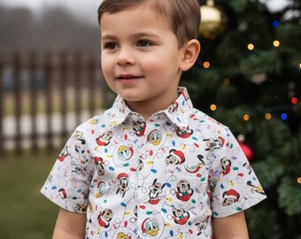 Chemise boutonnée de Noël Mickey et ses amis pour garçon, chemise dessin animé de vacances pour enfants, tenue assortie pour un frère ou une sœur, chemise de famille pour parc à thème, robe pour garçons