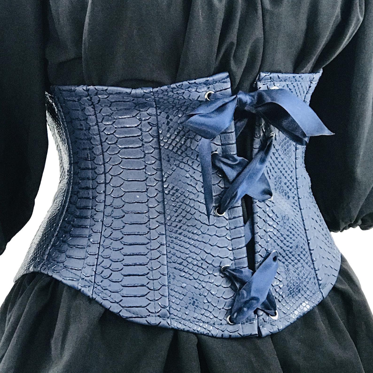 Ballena metálica en espiral cortada: corsets madrid, vestidos y cancan