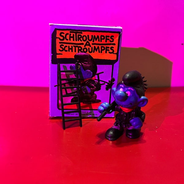 Vintage The Smurfs Super Schlumpf Figure with Box 1978 Schleich Peyo