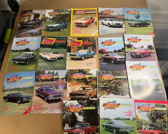 Lot von 18 Vintage-Ausgaben des Super Chevys Magazine