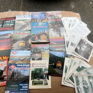 Mixed Lot of 30 Railroad RailNews Mainstreeter CTC Boad Walthers HO Magazine image 1