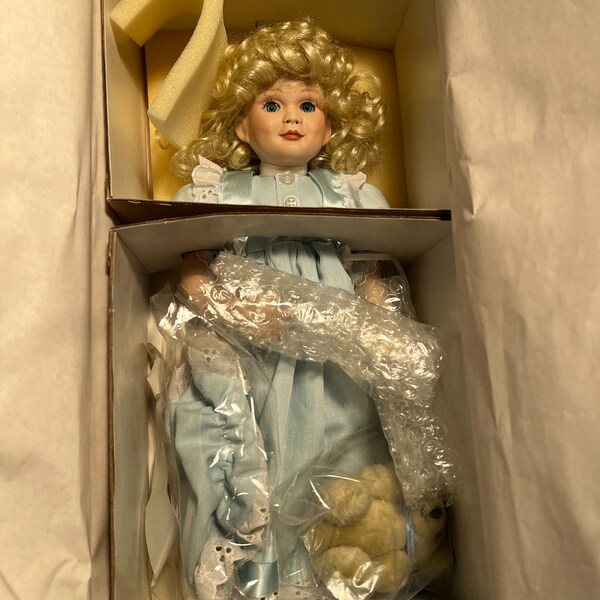 World Gallery of Dolls - Etsy