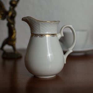Vintage mjölkkanna | Tjeckoslovakiskt porslin | Thun-porslin | 70-tals mjölkkanna i Kina | Vintage köksinredning | Present till henne från mitten av århundradet