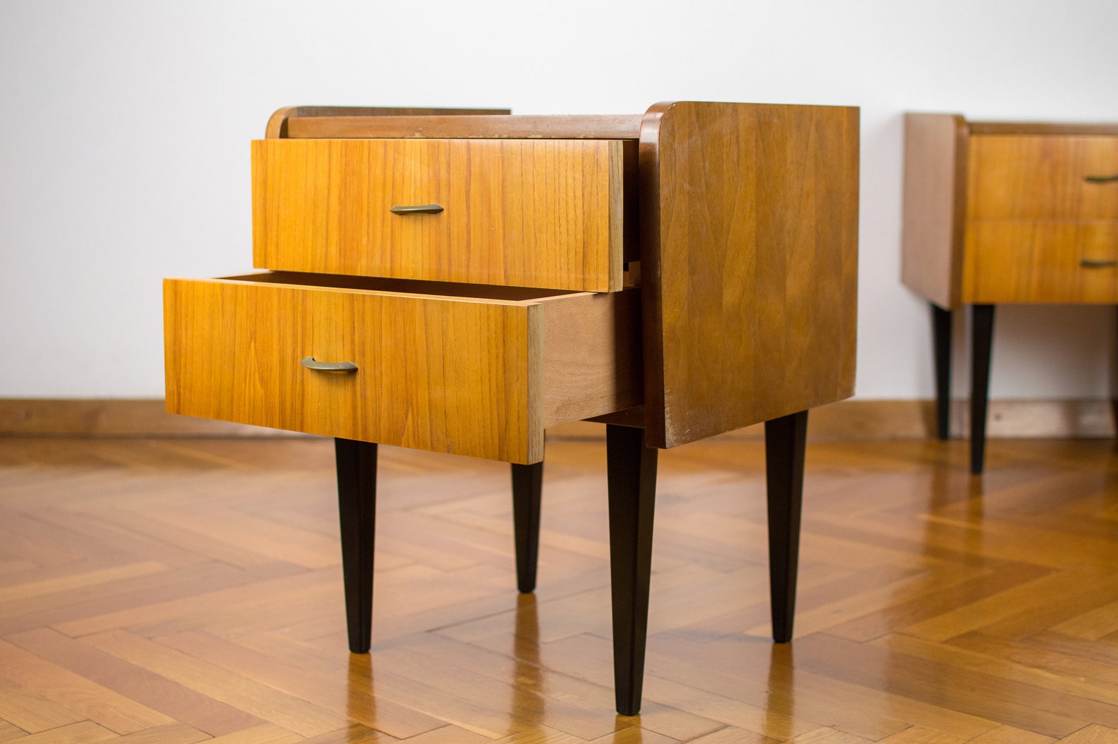 Pair of Nightstands Retro Modern Nightstand Midcentury Etsy