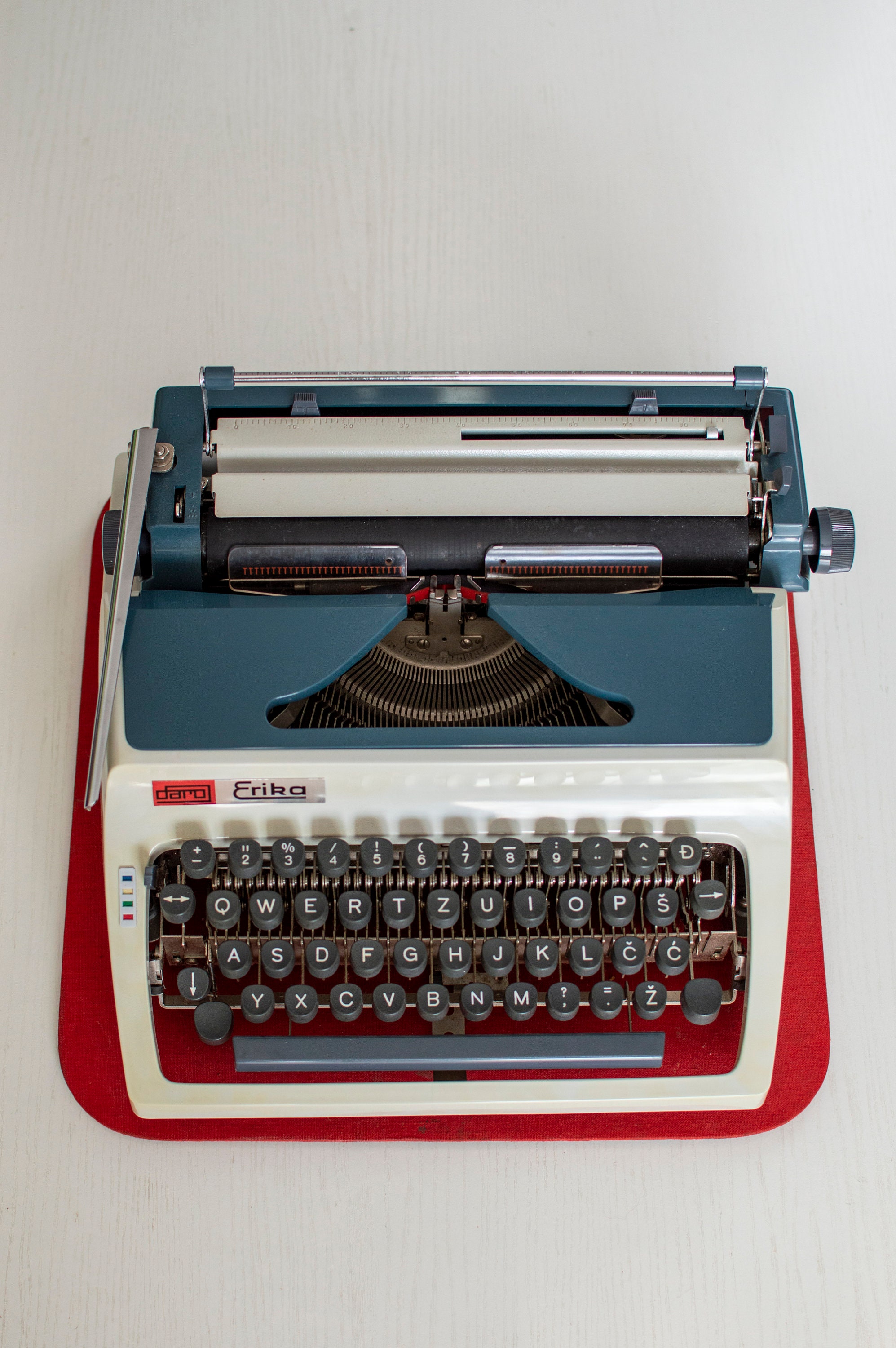 Vintage Typewriter Daro Erika Typewriter Working Typewriter 70s