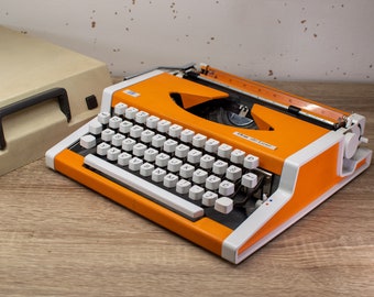 Vintage Typewriter | Unis Tbm De Luxe | Retro Typewriters | Working Typewriter | Olimpia Traveler De Luxe Typewriter | Portable Typewriter