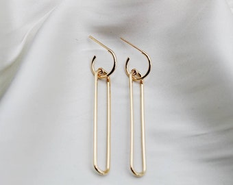 Geometrical Bar | Asymmetric Gold Earrings | Filigree Artsy | Unique | Minimalist trend | Elegance | Statement | line | Circle