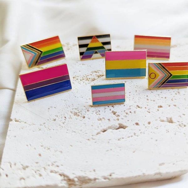 LGBTQIA+ Flag Pin Anstecker | Transgender Pin Feminism | Ally Progress Flag | Lesbian | Pride Month | Pride Flag Gay Pin | Queer Gift