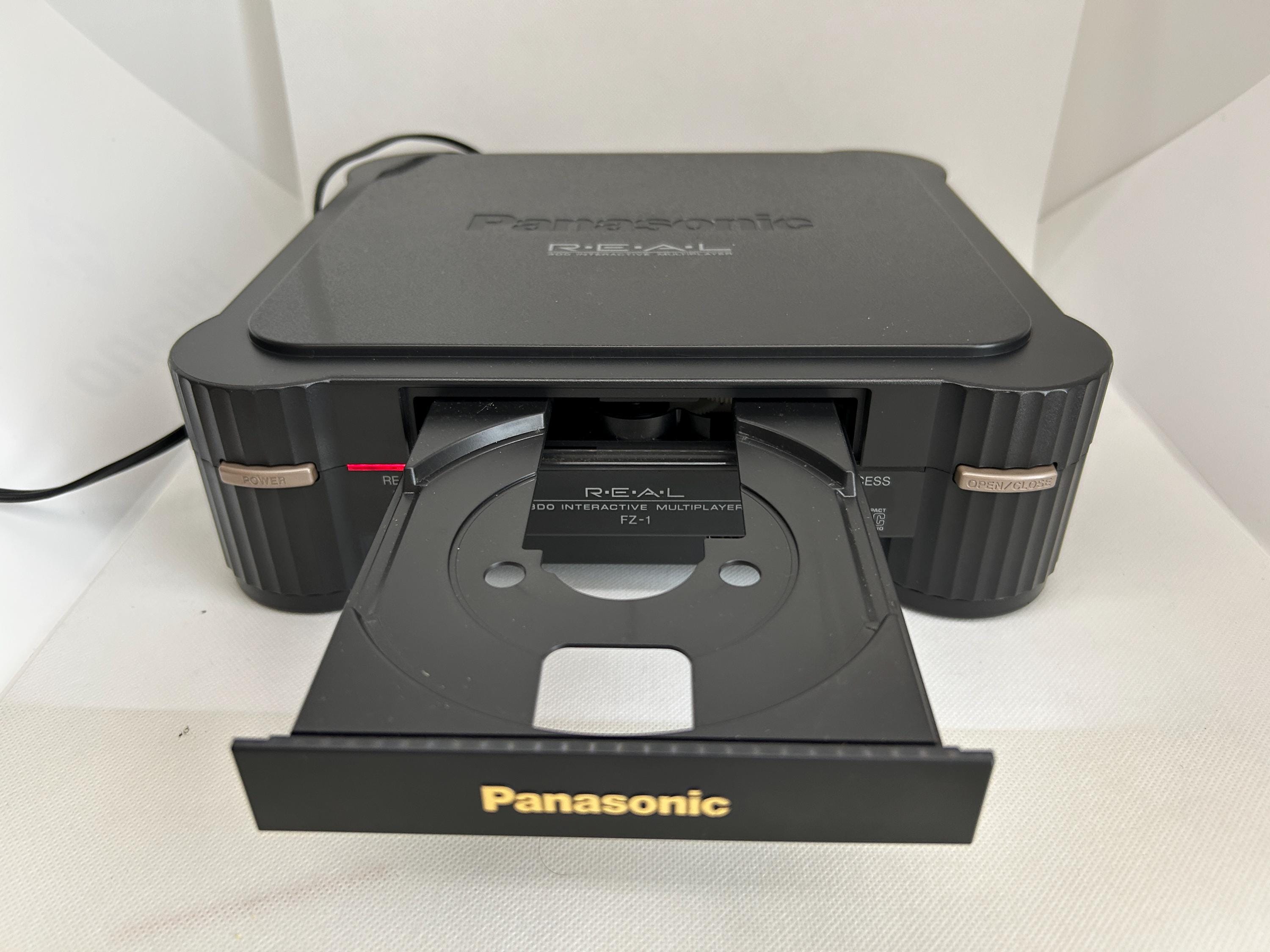 Panasonic FZ-1 3DO 本体とコントローラー、ジャンク品 s-l400.jpg