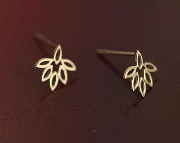 Gold Hollow Maple Leaf Stud Earrings | Nature Inspired Sterling Silver Stud Earrings | Jewellery Jewelry Gift