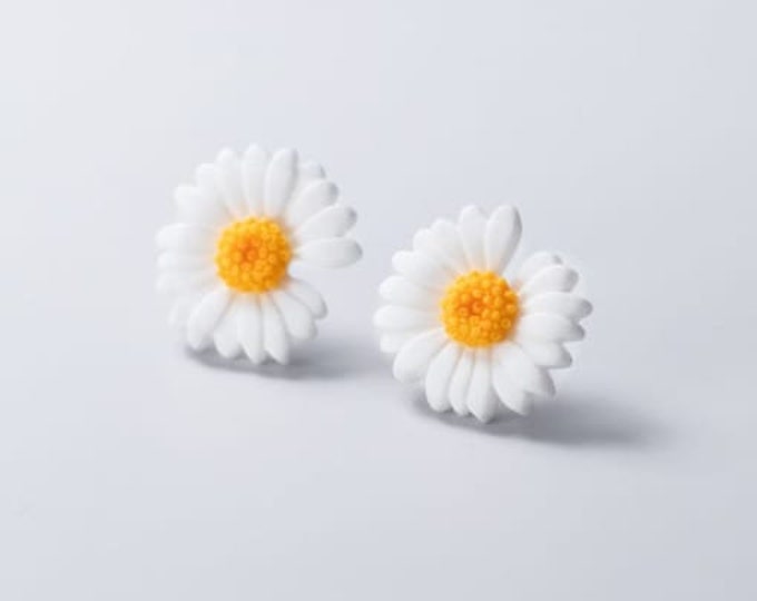 White Or Pink Daisy Flower Resin Stud Earrings, Authentic Sterling Silver and Resin, Minimalist Stud, Minimalist Jewellery, Cute, Jewelry