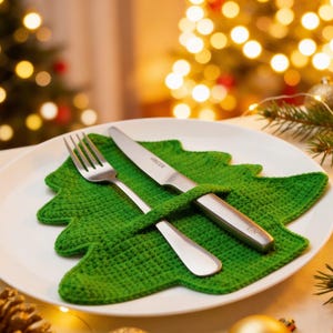 Christmas Tree Cutlery Holder Crochet Pattern, Christmas Table Decor, Silverware Folder