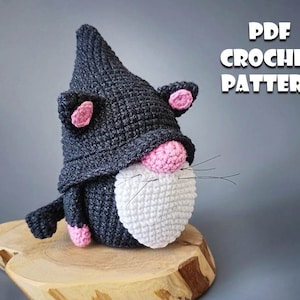 Cat Gnome, Crochet Gnome, Gnome amigurumi, Gnome Crocheting.