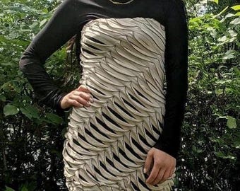 Strukturiertes Mini-Schlauchkleid