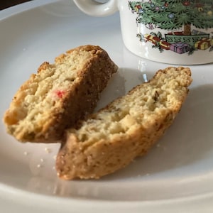 Bumpy Biscotti Digestive Cookies with SauFennel