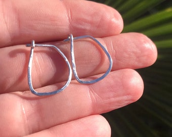 Handmade Sterling Silver Hoop Earrings / Recycled / eco / simple / minimalist / small / contemporary / everyday / jewelery by Nui Jewellery