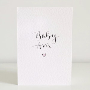 Carte personnalisée pour nouveau-né - Message d'accueil pour bébé garçon et fille | Souvenir de calligraphie personnalisée