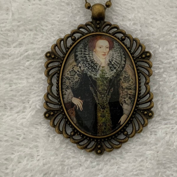 Portrait of Queen Elizabeth- Art Print Pendant Necklace