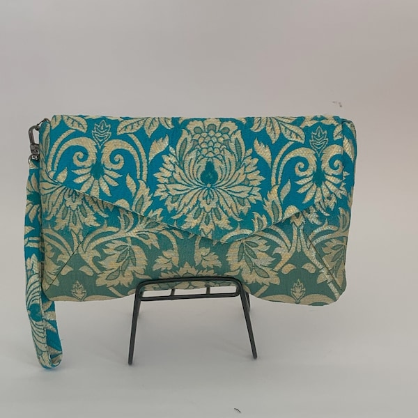 Clutch Bag in Indian Brocade Fabric /Pochette/Wristlet/Evening Bag/Handbag/Satin Lining/Evening purse/Ceremonies