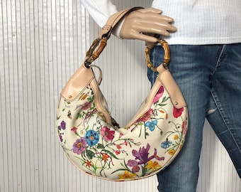 Vintage floreado Gucci bolso de bambú lona y bolso de cuero hecho en Italia bolso chic de lujo bolso boho anillos de bambú