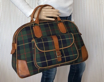 Sac Weekend Tartan vert Vintage années 70 Sac Antique Toile écossaise et Cuir Sac Plaid Sac Londonien Sac bowling Rétro