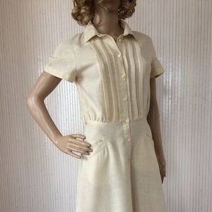 Beige Vintage Dress with Short Sleeves