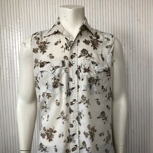 Vintage Shirt Man Floral Shirt Sleeveless Summer Shirt Wrangler Made in USA Beige Shirt Patterns Roses Size M Country Shirt