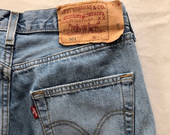 Jean Levi's 501 Vintage W29L32 Jeans Made in Spain Straight Cut Braguette Buttoned Antike Hose