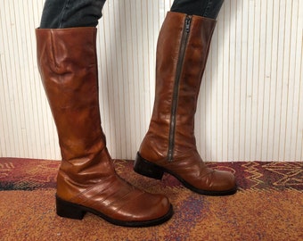 Bottes Vintage Femme Années 60-70 En Cuir Marron - Taille 37, Occasion, Style Bottillon