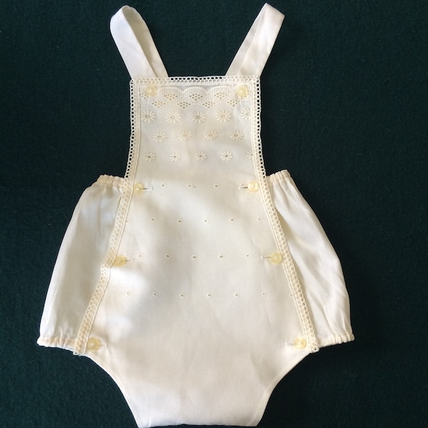 Adorable Barboteuse bébé Vintage Coton Brodé Floral